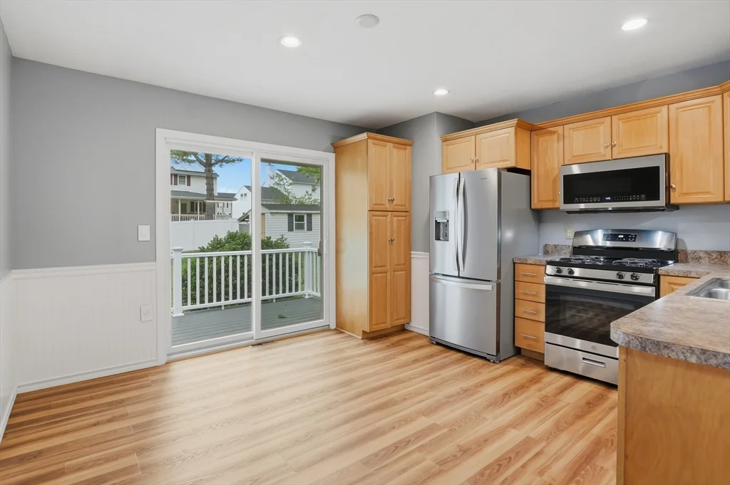 4 bed, 1 bath apartment for rent at 3 Hingham Rd Unit 1, Worcester — photo 17 of 35