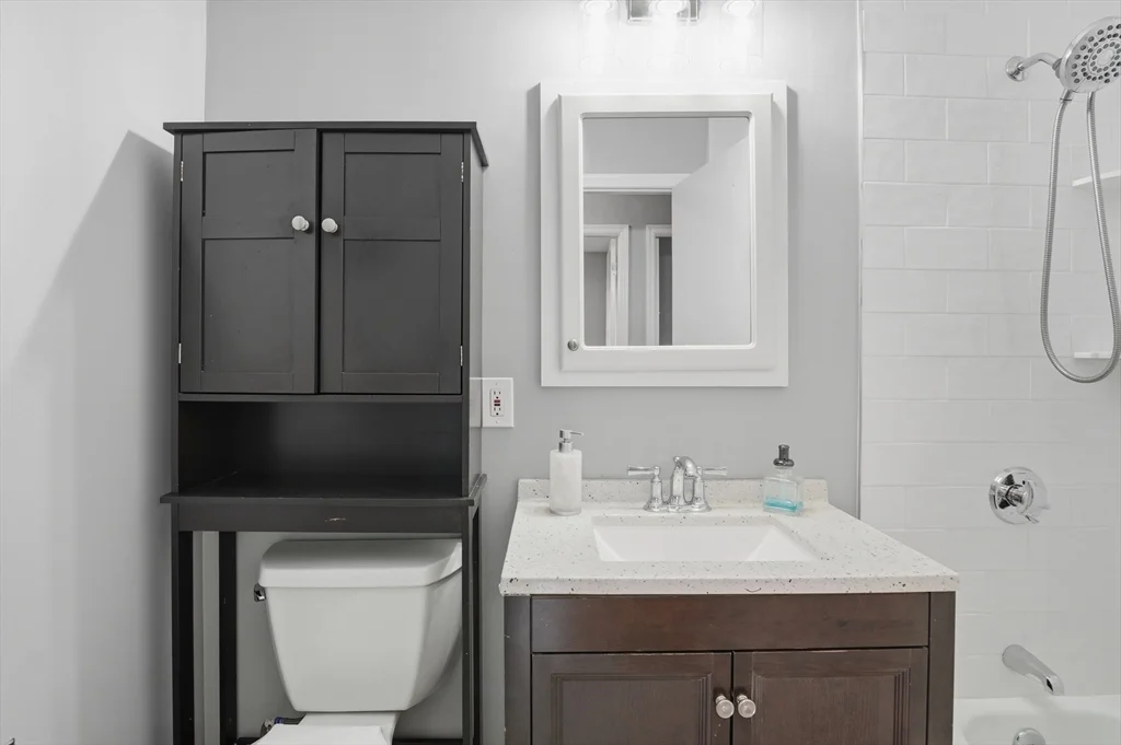 4 bed, 1 bath apartment for rent at 3 Hingham Rd Unit 1, Worcester — photo 31 of 35