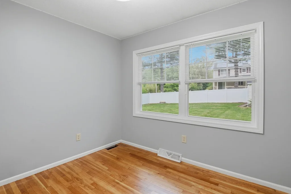 4 bed, 1 bath apartment for rent at 3 Hingham Rd Unit 1, Worcester — photo 26 of 35
