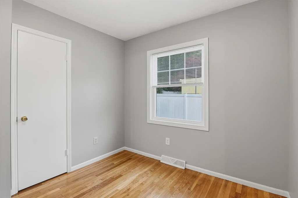 4 bed, 1 bath apartment for rent at 3 Hingham Rd Unit 1, Worcester — photo 23 of 35