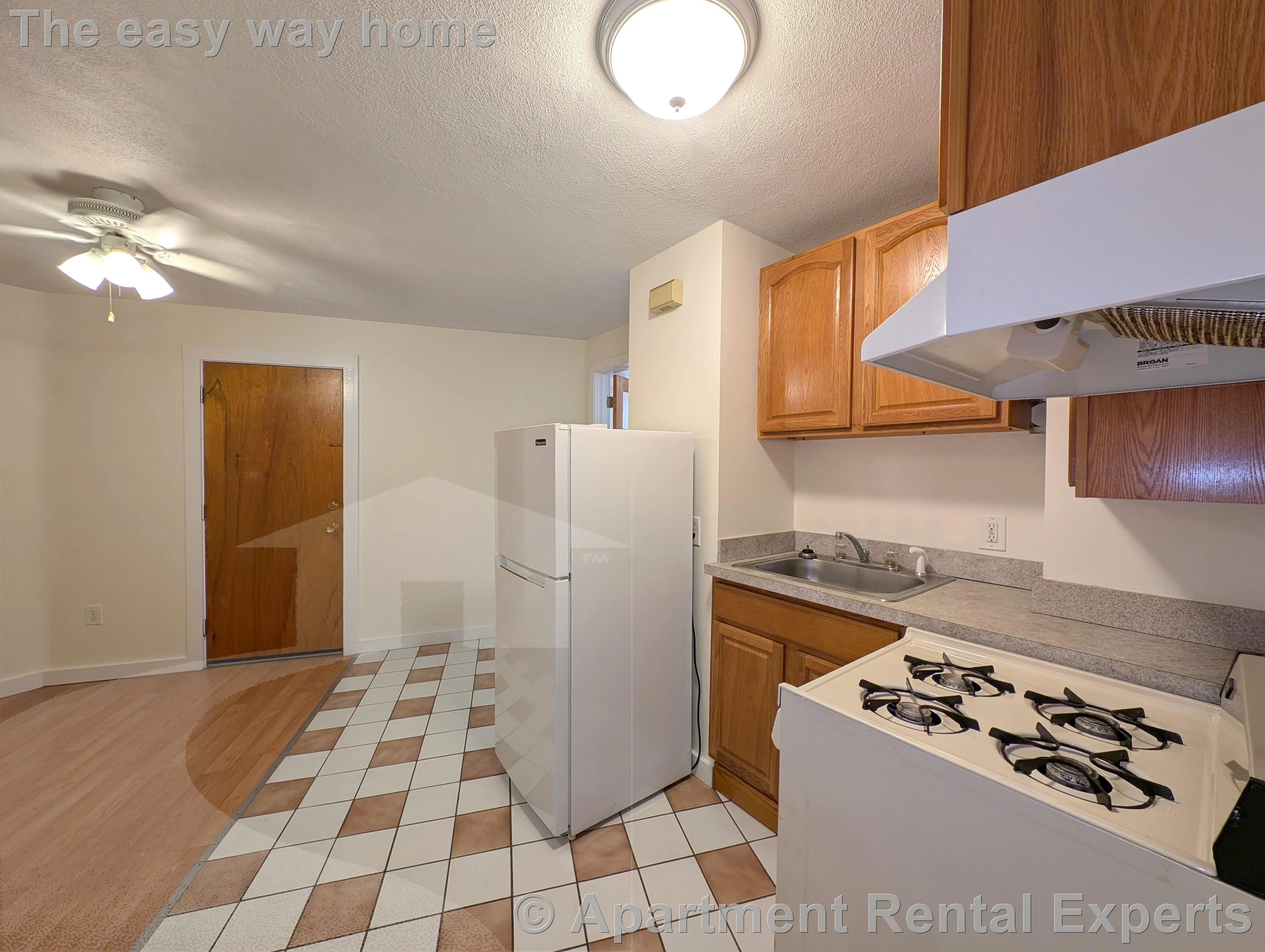 Studio bed, 1 bath apartment for rent at 3 Holland St Unit 4, Davis Square — photo 8 of 11