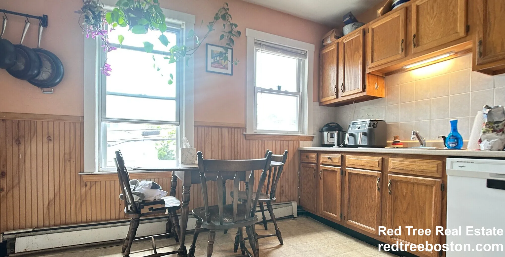 4 bed, 1 bath apartment for rent at 3 Holman St Unit 2, Allston — photo 2 of 10