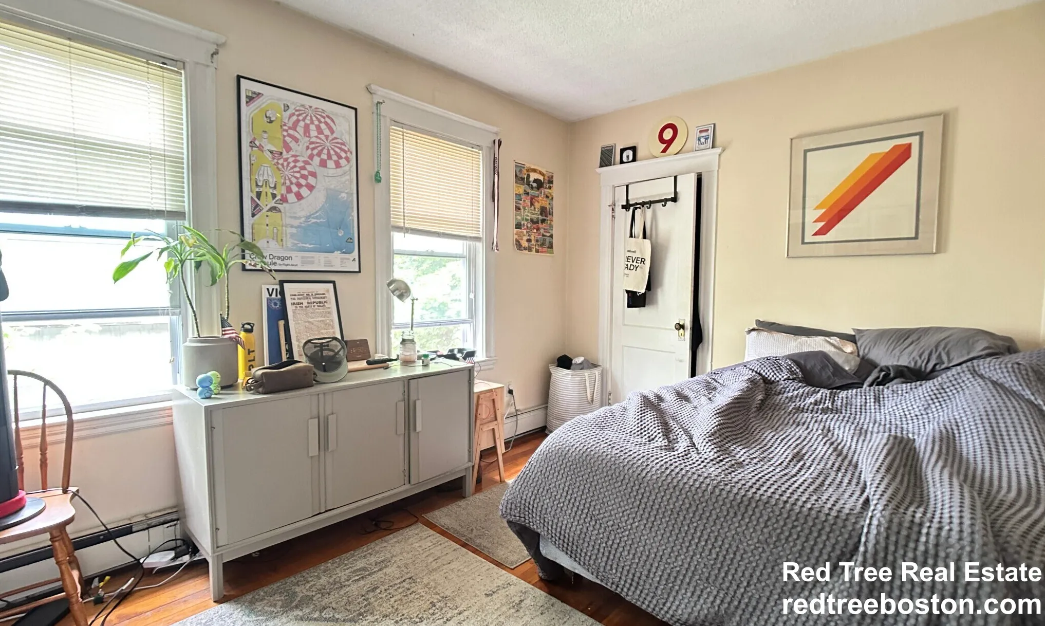 4 bed, 1 bath apartment for rent at 3 Holman St Unit 2, Allston — photo 8 of 10