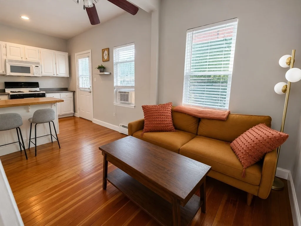 1 bed, 1 bath apartment for rent at 3 K Street Pl Unit 1, South Boston — photo 2 of 7