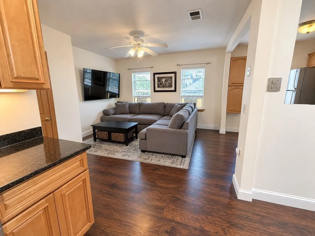 1 bed, 1 bath apartment for rent at 3 K Street Pl Unit 3, South Boston — photo 2 of 9