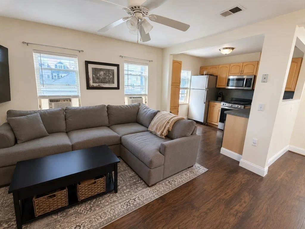 1 bed, 1 bath apartment for rent at 3 K Street Pl Unit 3, South Boston — photo 1 of 9