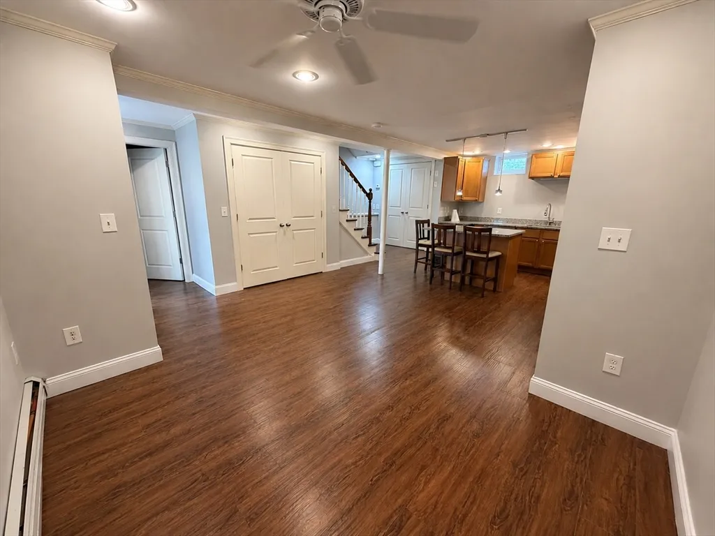 Studio bed, 1 bath apartment for rent at 3 K Street Pl Unit B, South Boston — photo 1 of 8