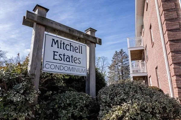 2 bed, 1 bath apartment for rent at 3 Kenmar Dr Unit 23, Billerica