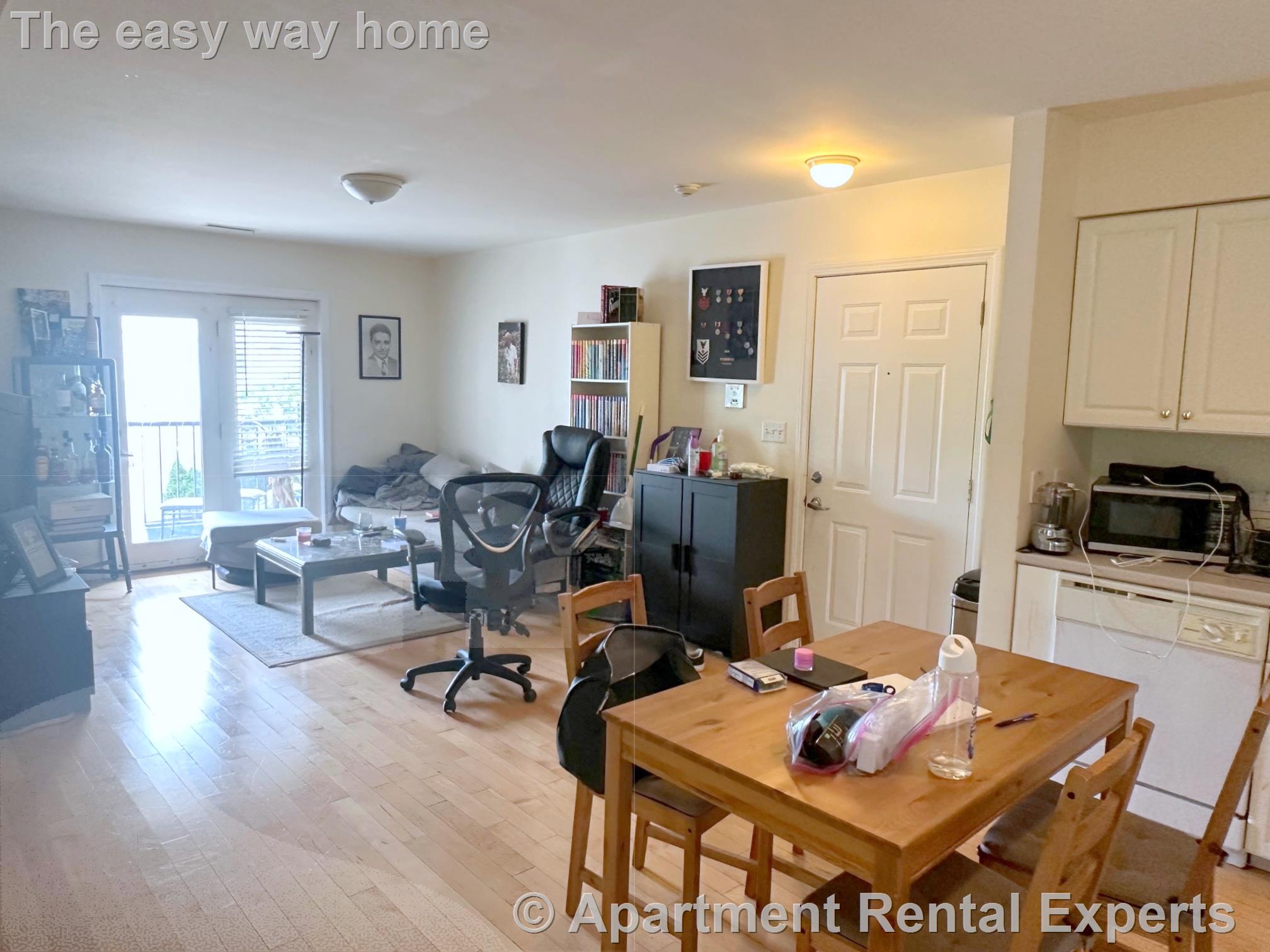 3 bed, 1 bath apartment for rent at 3 Kent Ct Unit 4, Porter Square — photo 3 of 12