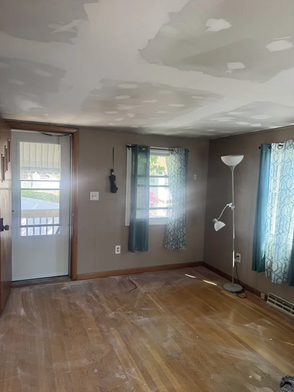 1 bed, 1 bath apartment for rent at 3 Kent Terr Unit 1, Saugus — photo 1 of 15