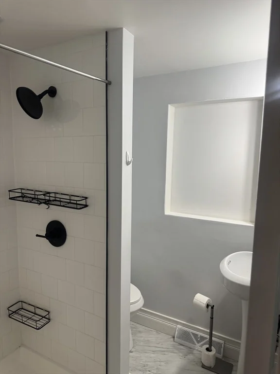 1 bed, 1 bath apartment for rent at 3 Kent Terr Unit 1, Saugus — photo 5 of 15
