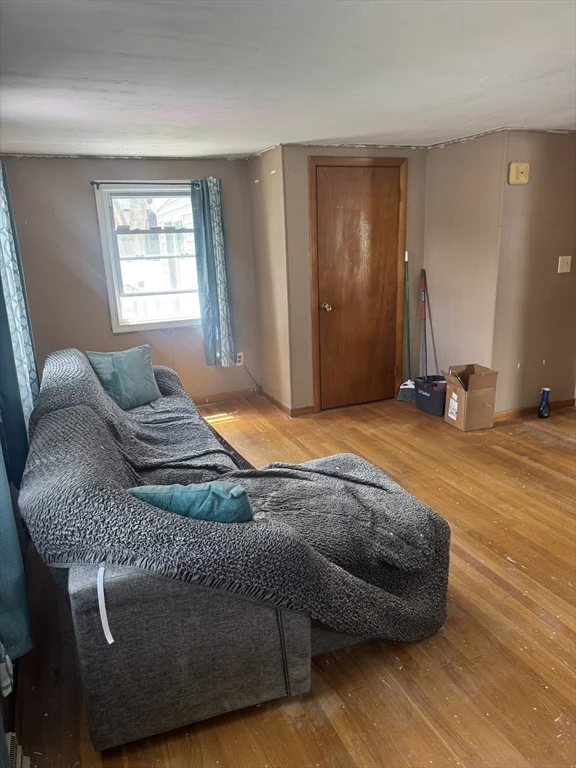 1 bed, 1 bath apartment for rent at 3 Kent Terr Unit 1, Saugus — photo 10 of 15