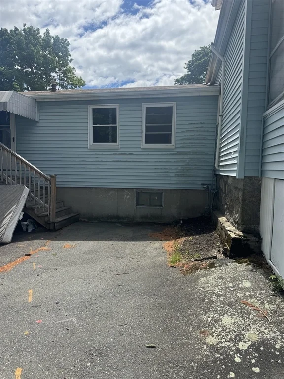 1 bed, 1 bath apartment for rent at 3 Kent Terr Unit 1, Saugus — photo 12 of 15