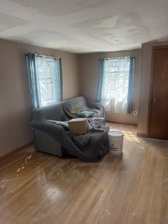 1 bed, 1 bath apartment for rent at 3 Kent Terr Unit 1, Saugus — photo 2 of 15