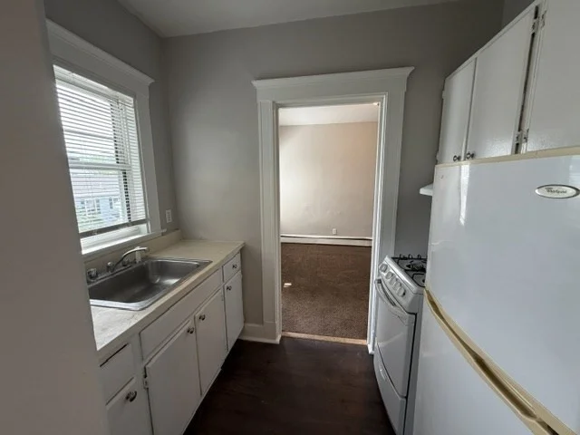1 bed, 1 bath apartment for rent at 3 Kingsley Unit 12, Lynn — photo 3 of 9