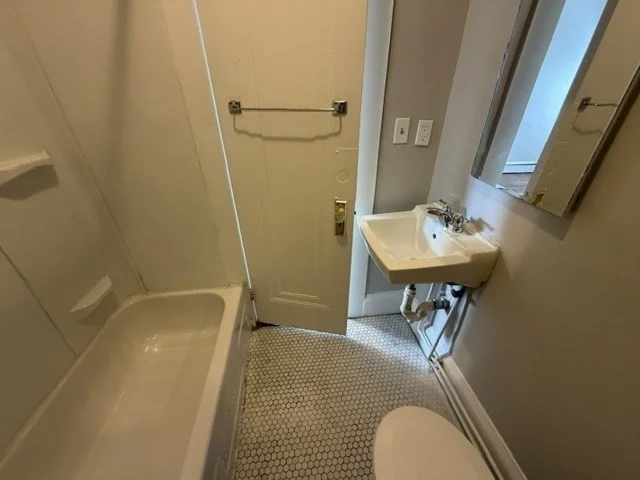 1 bed, 1 bath apartment for rent at 3 Kingsley Unit 12, Lynn — photo 6 of 9