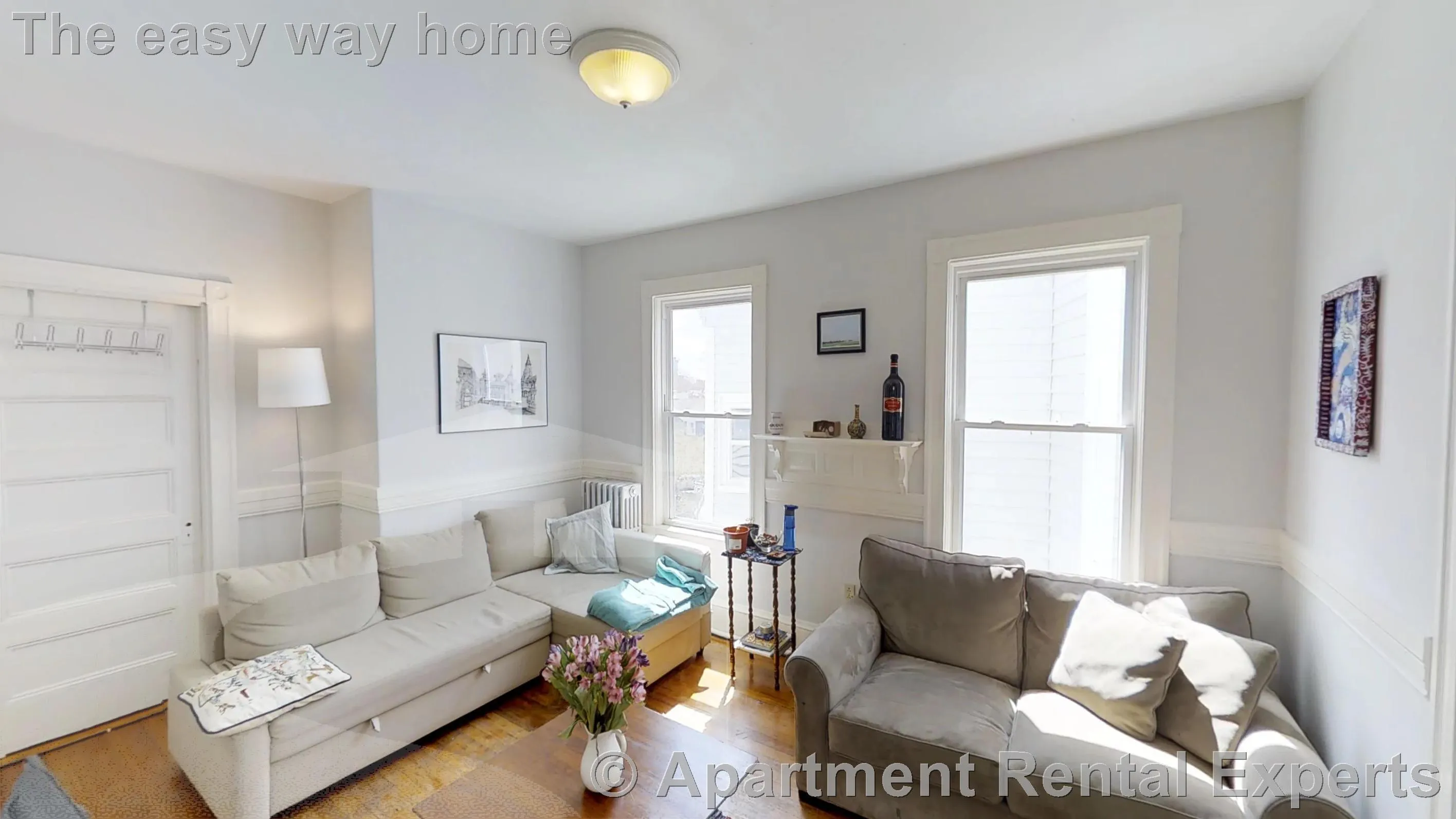 4 bed, 1 bath apartment for rent at 3 Kinnaird St Unit 1, Central Square — photo 2 of 7