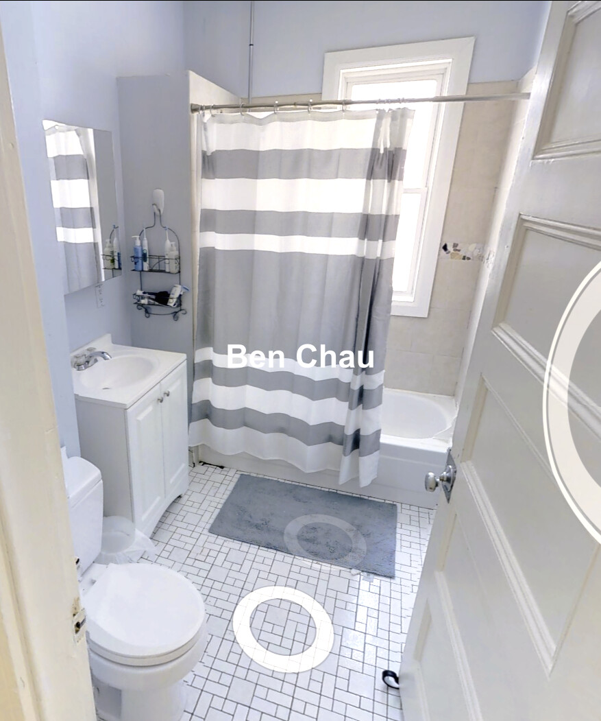 4 bed, 1 bath apartment for rent at 3 Kinnaird St Unit 2B, Central Square — photo 9 of 10