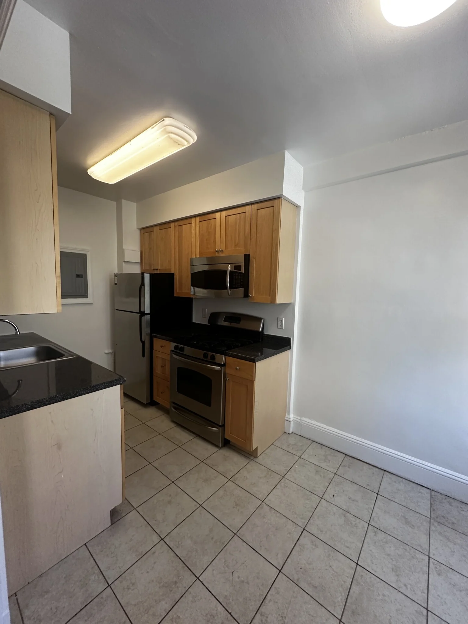 2 bed, 1 bath apartment for rent at 3 Langdon St Unit 21, Harvard Square — photo 3 of 12