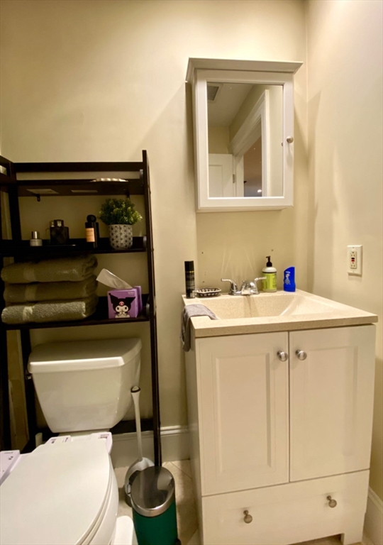 2 bed, 1 bath apartment for rent at 3 Leeds St Unit 2, South Boston — photo 11 of 15
