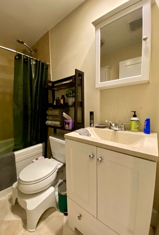 2 bed, 1 bath apartment for rent at 3 Leeds St Unit 2, South Boston — photo 10 of 15