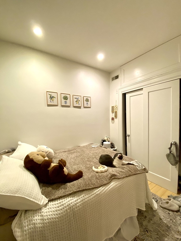 2 bed, 1 bath apartment for rent at 3 Leeds St Unit 2, South Boston — photo 5 of 15