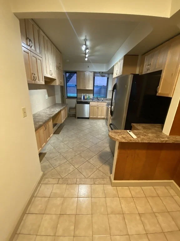 2 bed, 1 bath apartment for rent at 3 Lewis St Unit 1, North End — photo 1 of 13