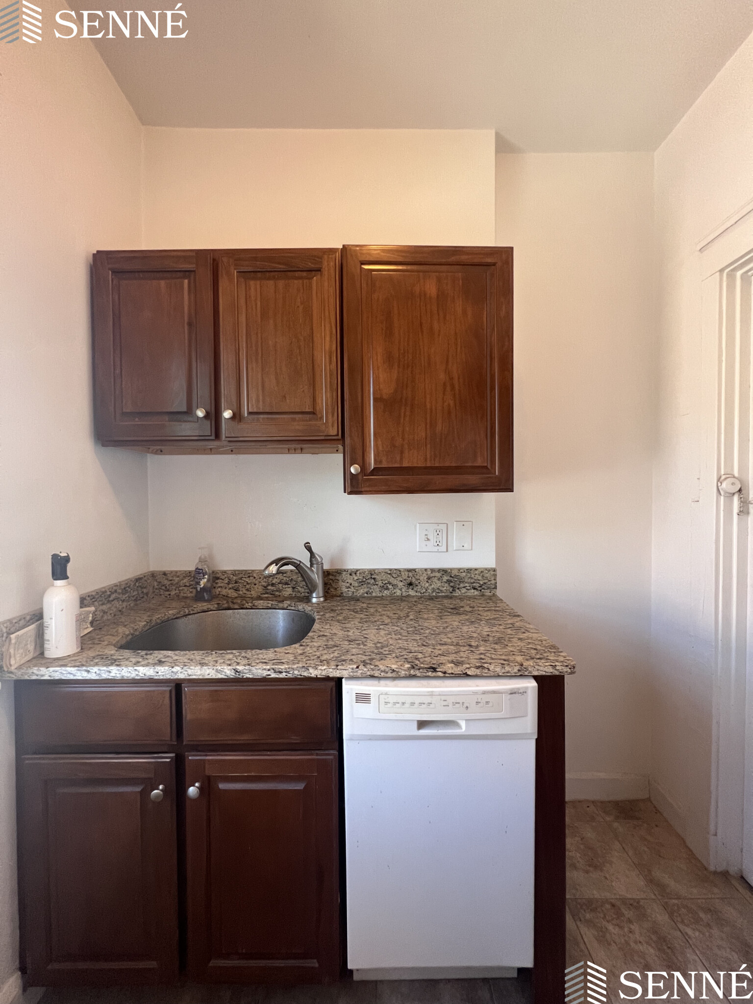 2 bed, 1 bath apartment for rent at 3 Linnaean St Unit 44, Neighborhood Nine — photo 2 of 22