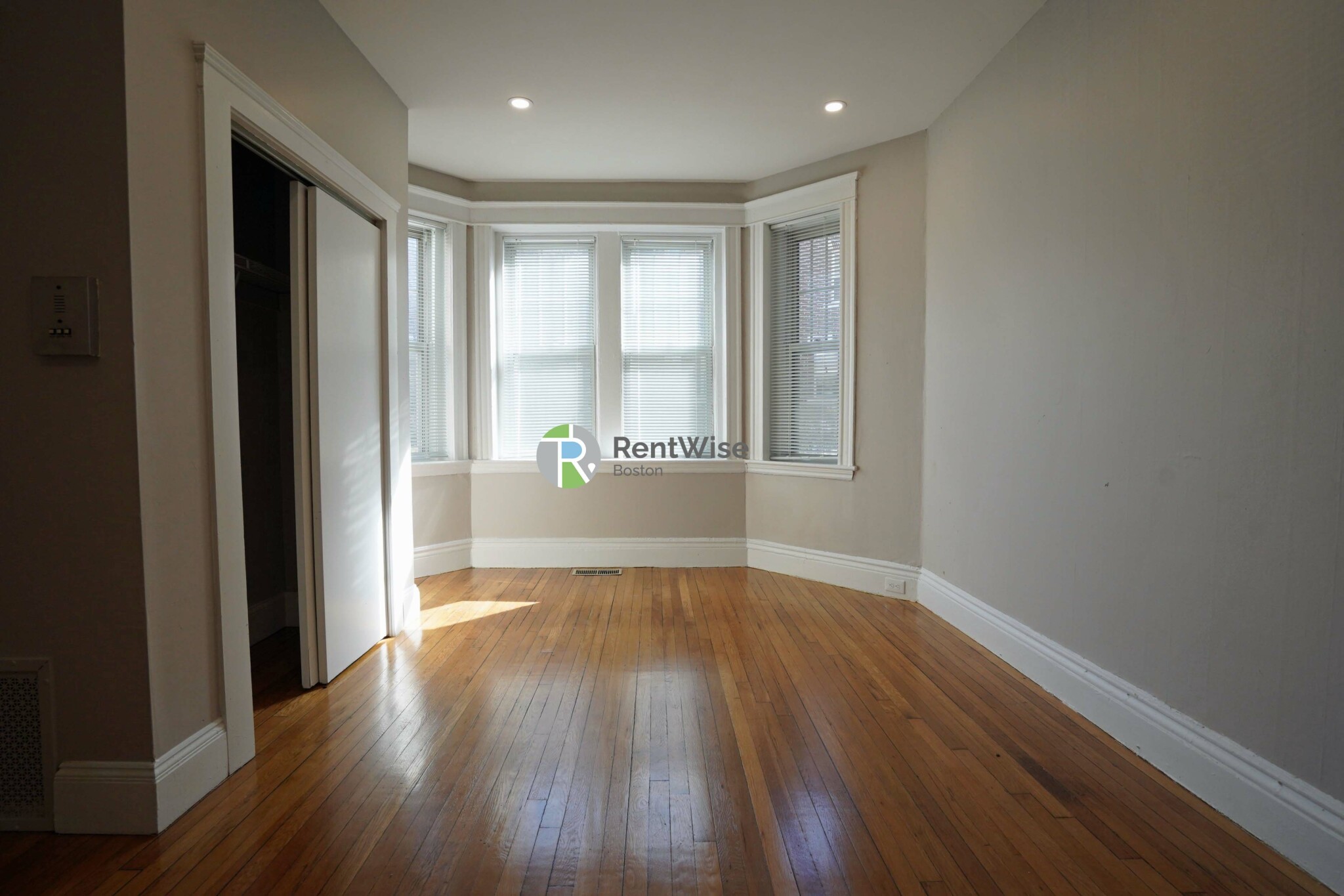 Studio bed, 1 bath apartment for rent at 3 Lorraine Ter Unit 1, Allston