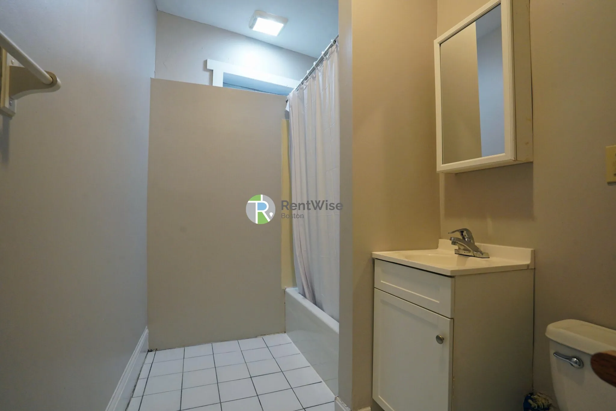 1 bed, 1 bath apartment for rent at 3 Lorraine Ter Unit 2, Allston — photo 11 of 16