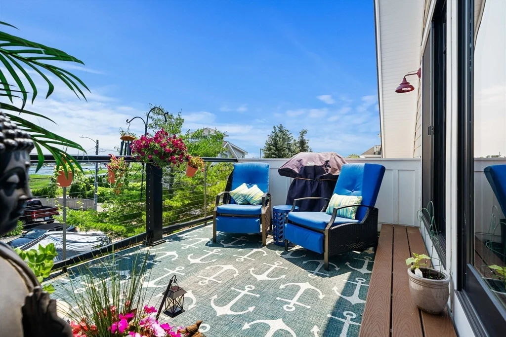 2 bed, 3 bath apartment for rent at 3 Louise St, Newburyport — photo 30 of 42