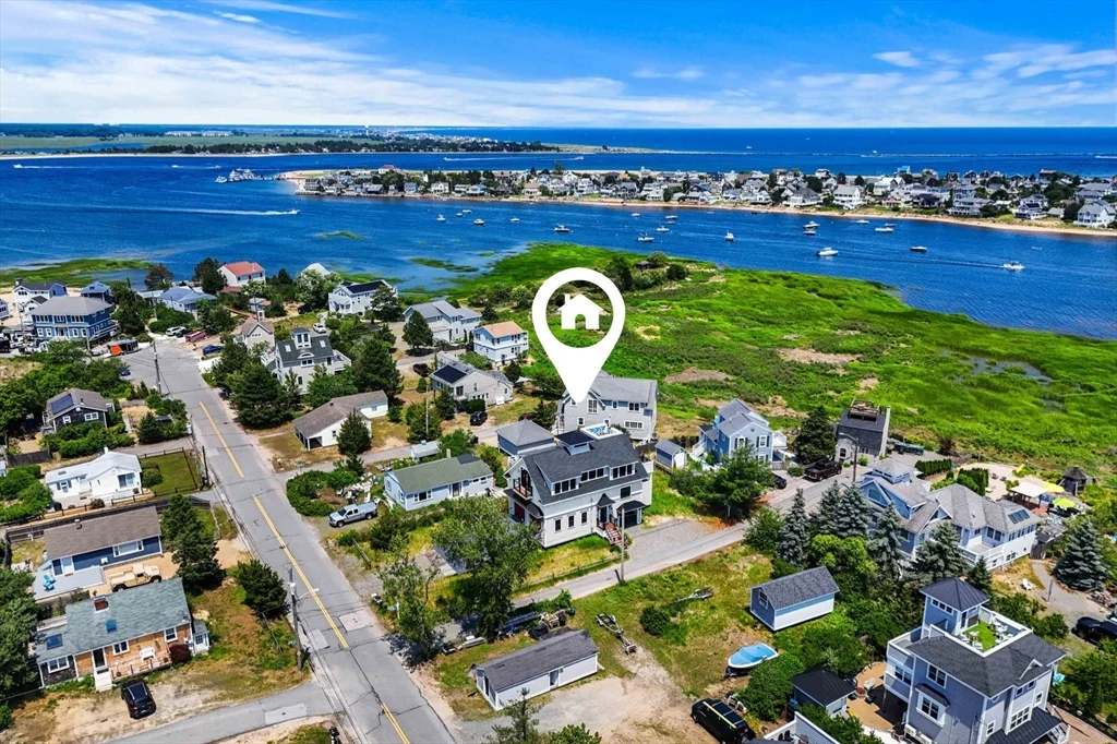 2 bed, 3 bath apartment for rent at 3 Louise St, Newburyport — photo 41 of 42