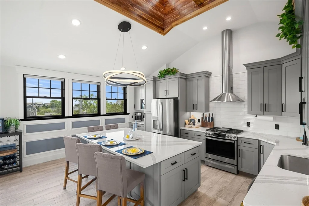 2 bed, 3 bath apartment for rent at 3 Louise St, Newburyport — photo 6 of 42