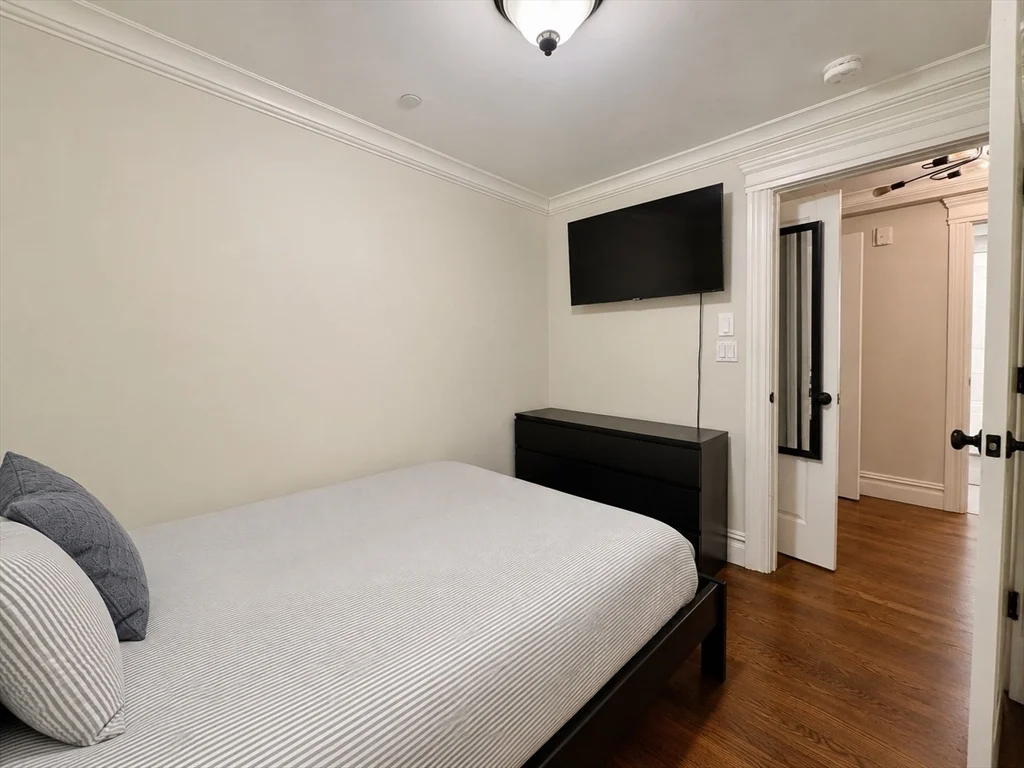 4 bed, 2 bath apartment for rent at 3 M St Unit 2, South Boston — photo 16 of 20
