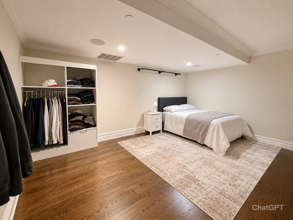 4 bed, 2 bath apartment for rent at 3 M St Unit 2, South Boston — photo 20 of 20