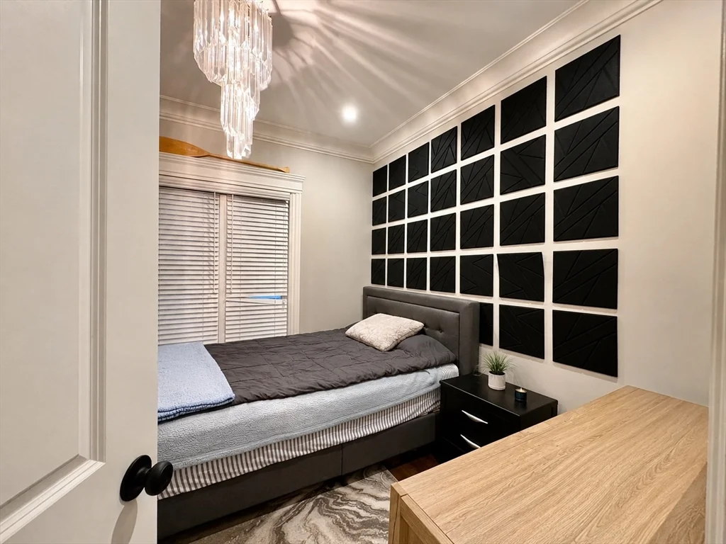 4 bed, 2 bath apartment for rent at 3 M St Unit 2, South Boston — photo 6 of 20