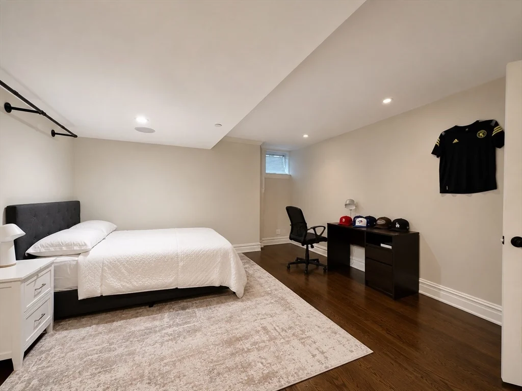 4 bed, 2 bath apartment for rent at 3 M St Unit 2, South Boston — photo 18 of 20