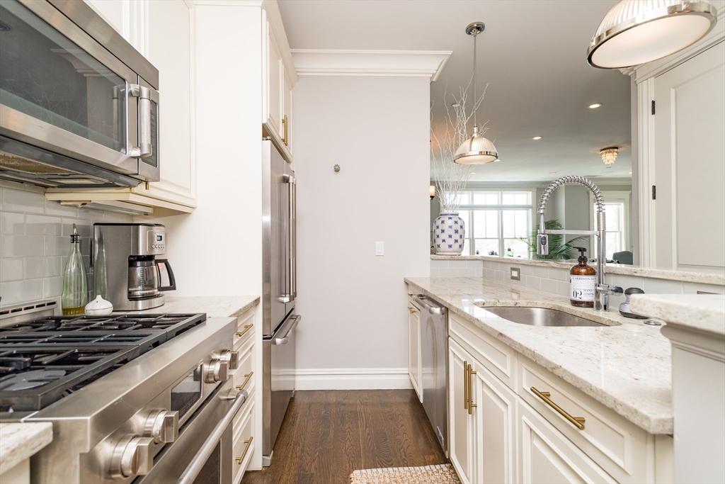 2 bed, 2 bath apartment for rent at 3 M St Unit 4, South Boston — photo 6 of 15