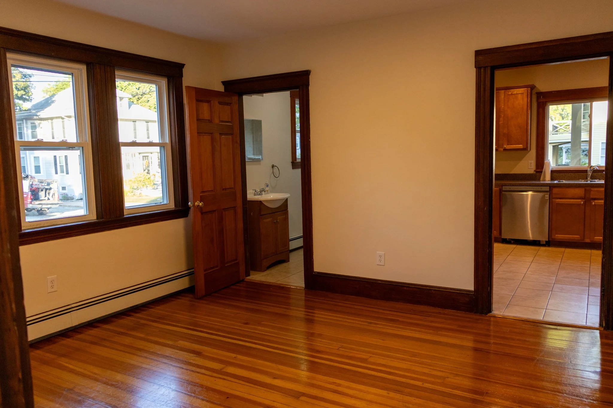 4 bed, 2 bath apartment for rent at 3 Mansfield St Unit A, Framingham — photo 3 of 11