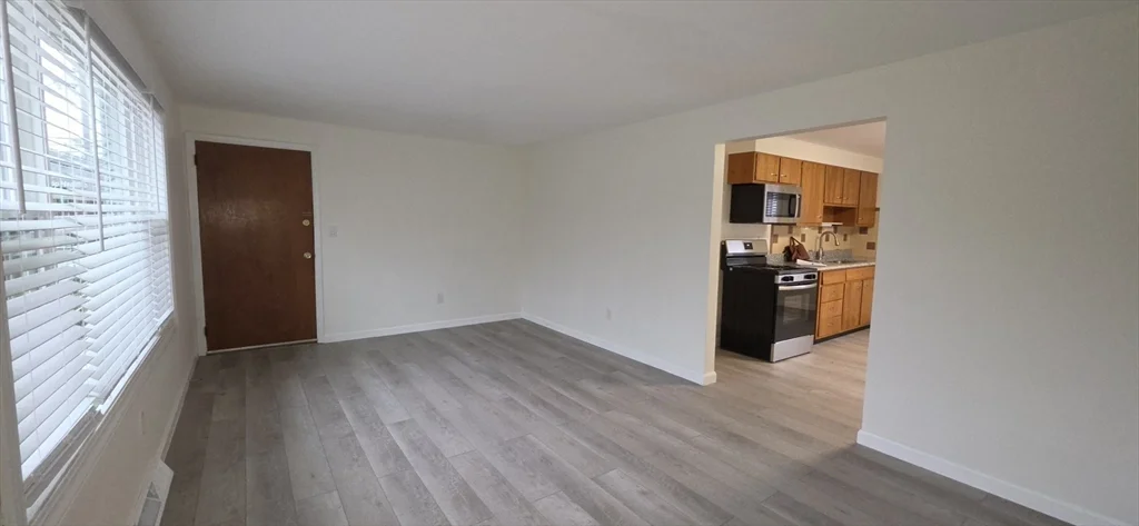 2 bed, 1 bath apartment for rent at 3 Maple Ave Unit 2, Oxford — photo 3 of 16