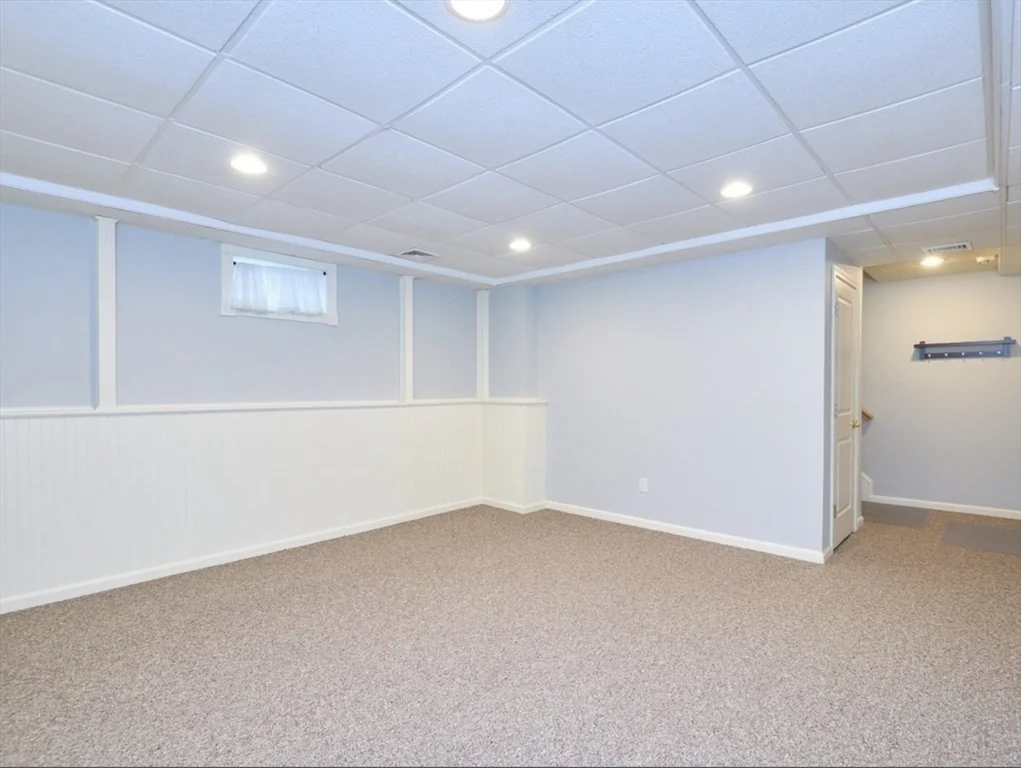 2 bed, 2 bath apartment for rent at 3 Maple St Unit 3, Medfield — photo 34 of 42