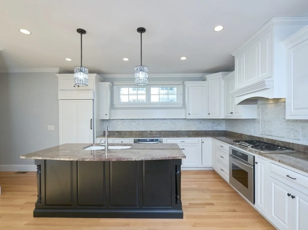 2 bed, 2 bath apartment for rent at 3 Maple St Unit 3, Medfield — photo 10 of 42