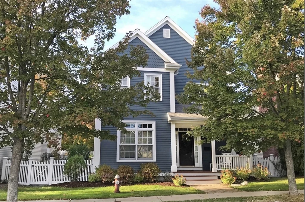 2 bed, 2 bath apartment for rent at 3 Maple St Unit 3, Medfield — photo 1 of 42