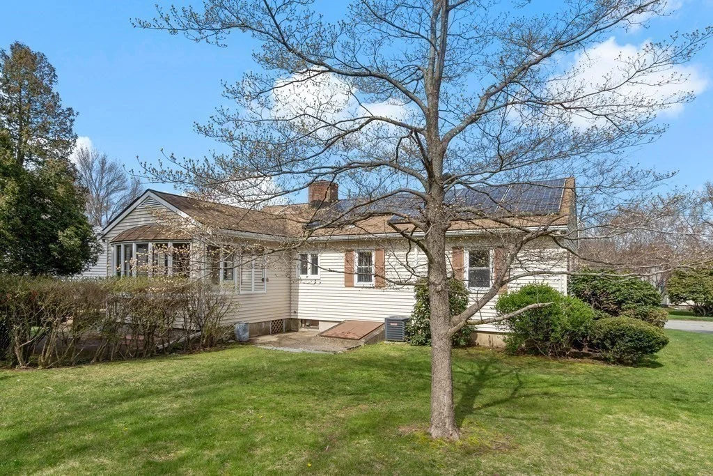 3 bed, 1 bath apartment for rent at 3 Melo Rd Unit 3, Woburn — photo 21 of 21