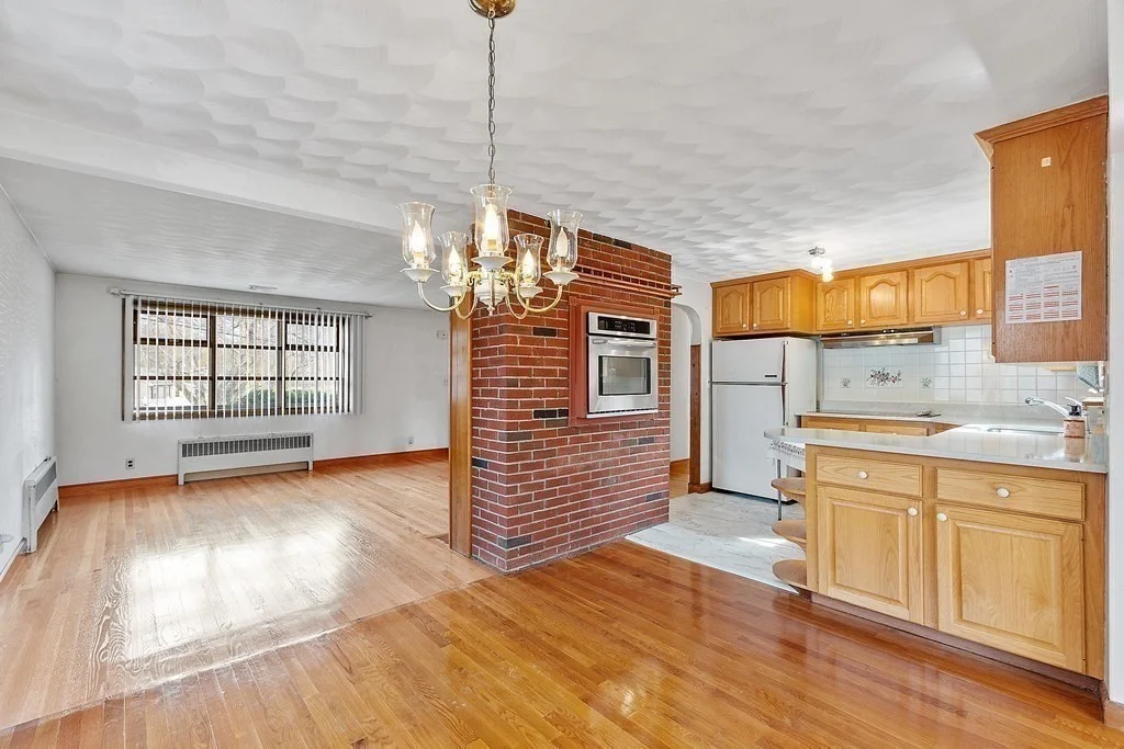 3 bed, 1 bath apartment for rent at 3 Melo Rd Unit 3, Woburn — photo 11 of 21