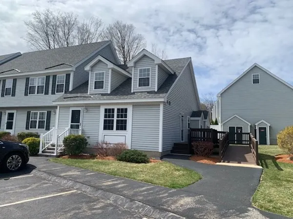 2 bed, 1 bath apartment for rent at 3 Merrimac Way Unit I, Tyngsborough — photo 2 of 7