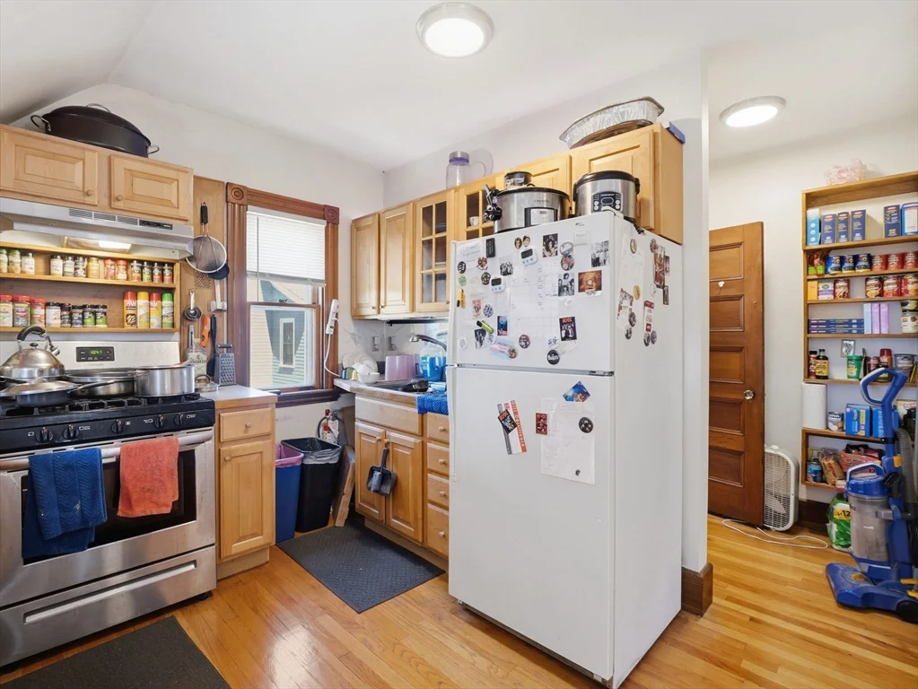 2 bed, 1 bath apartment for rent at 3 Monmouth St Unit 5, Spring Hill — photo 8 of 29
