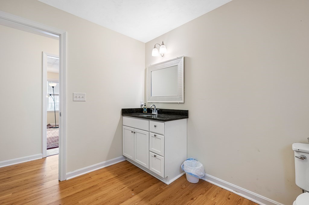 3 bed, 2 bath apartment for rent at 3 Moore Dr, Millbury — photo 10 of 27
