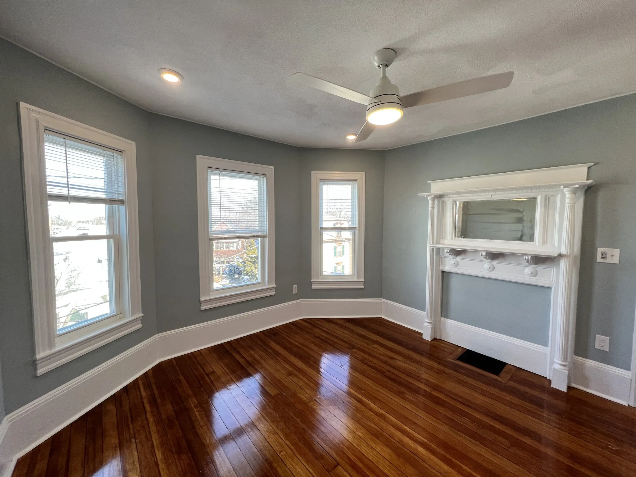 3 bed, 2 bath apartment for rent at 3 Mossland St Unit 2, Spring Hill — photo 5 of 16