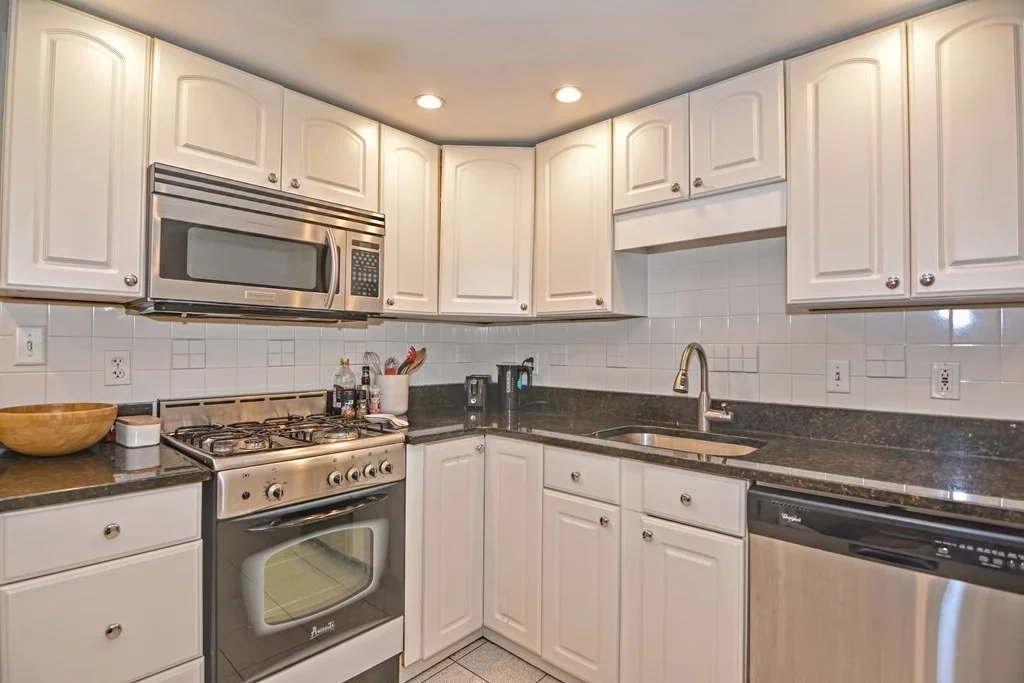 2 bed, 1 bath apartment for rent at 3 Mount Washington Pl Unit 1, South Boston — photo 11 of 16